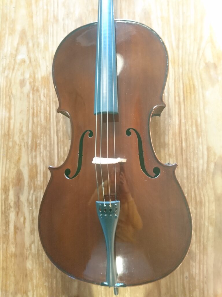 Cello Cremona Sc 100f 4/4 muy buen estado en venta (Buenos Aires)