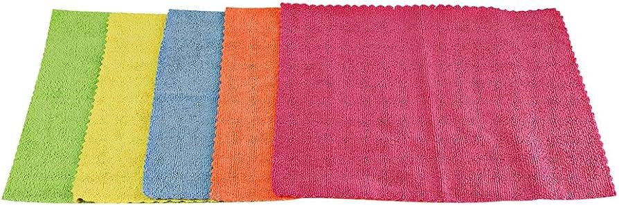Cinco paños de microfibra de colores: verde, amarillo, azul, naranja y rosa